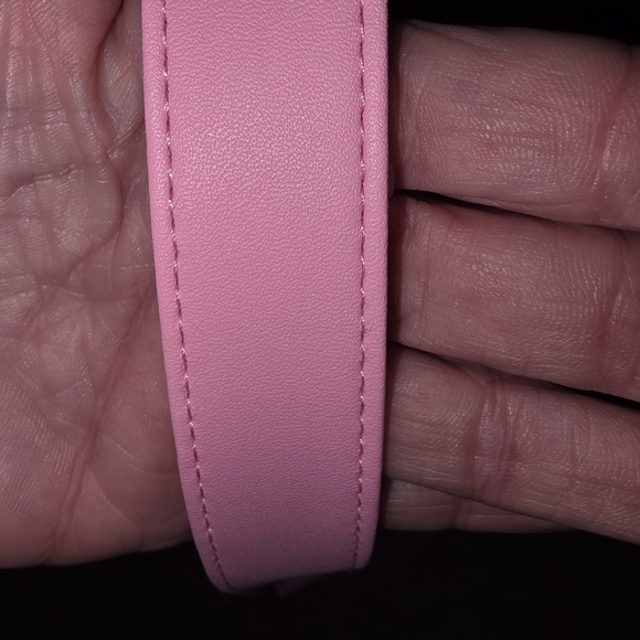 Juicy Couture Light Pink Shoulder Bag with Gold Accents - Picture 5 of 7